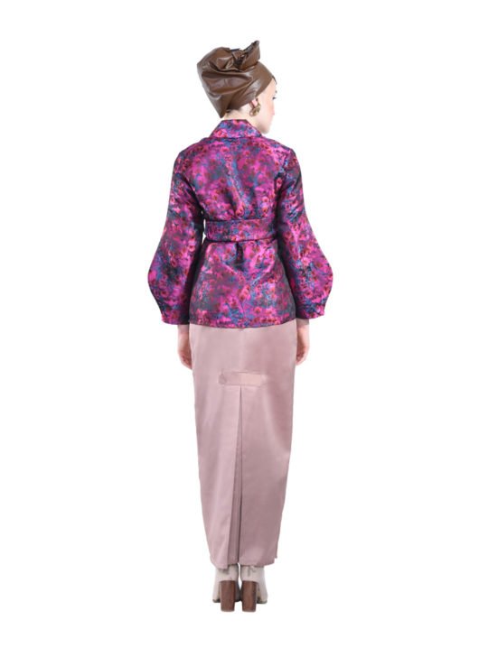 Marylis Magenta - Image 4