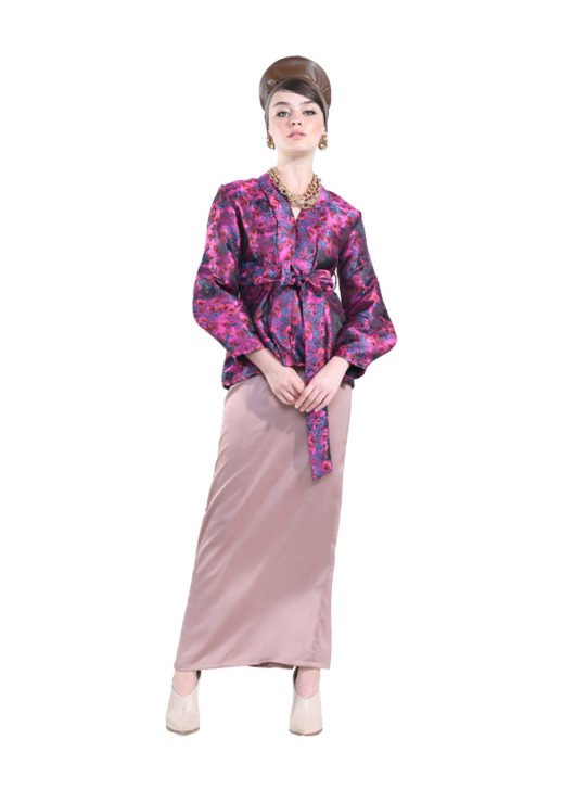 Marylis Magenta - Image 6