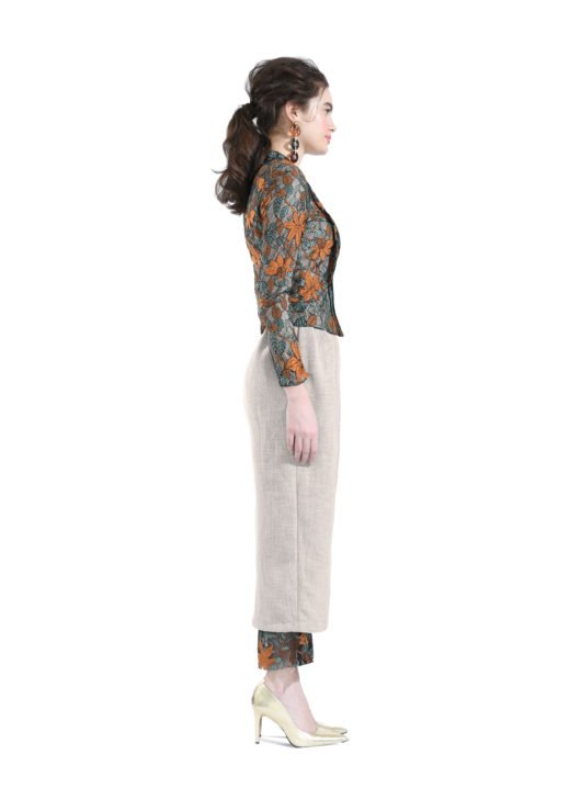 Meria Brown - Image 3